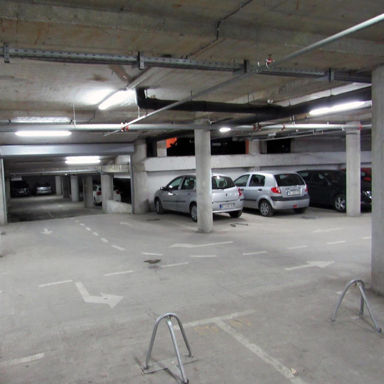 65 Square Meters Designer Apartment In Heart Of City - River View ! Park For Free Ni Extérieur photo