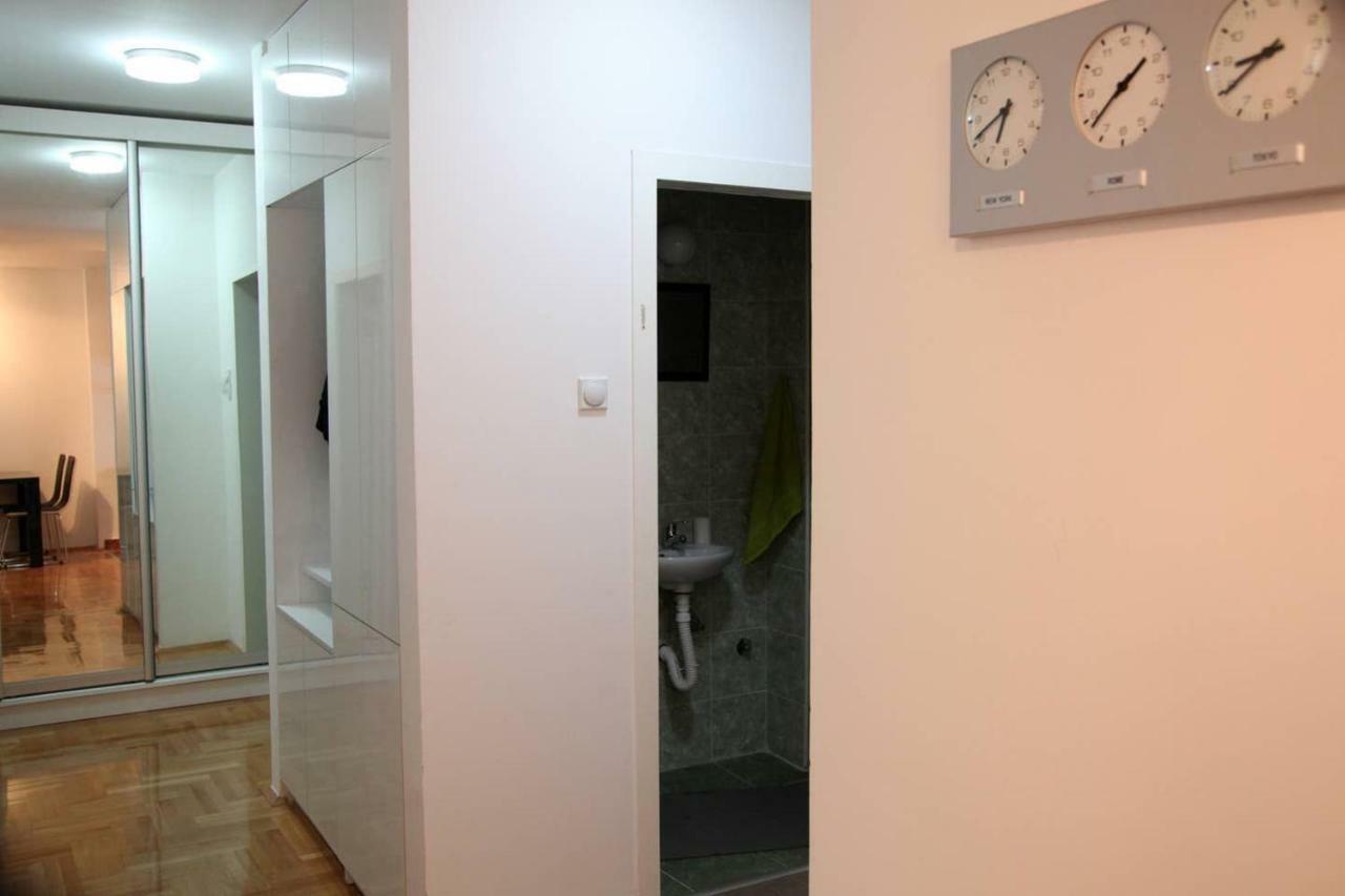 65 Square Meters Designer Apartment In Heart Of City - River View ! Park For Free Ni Extérieur photo