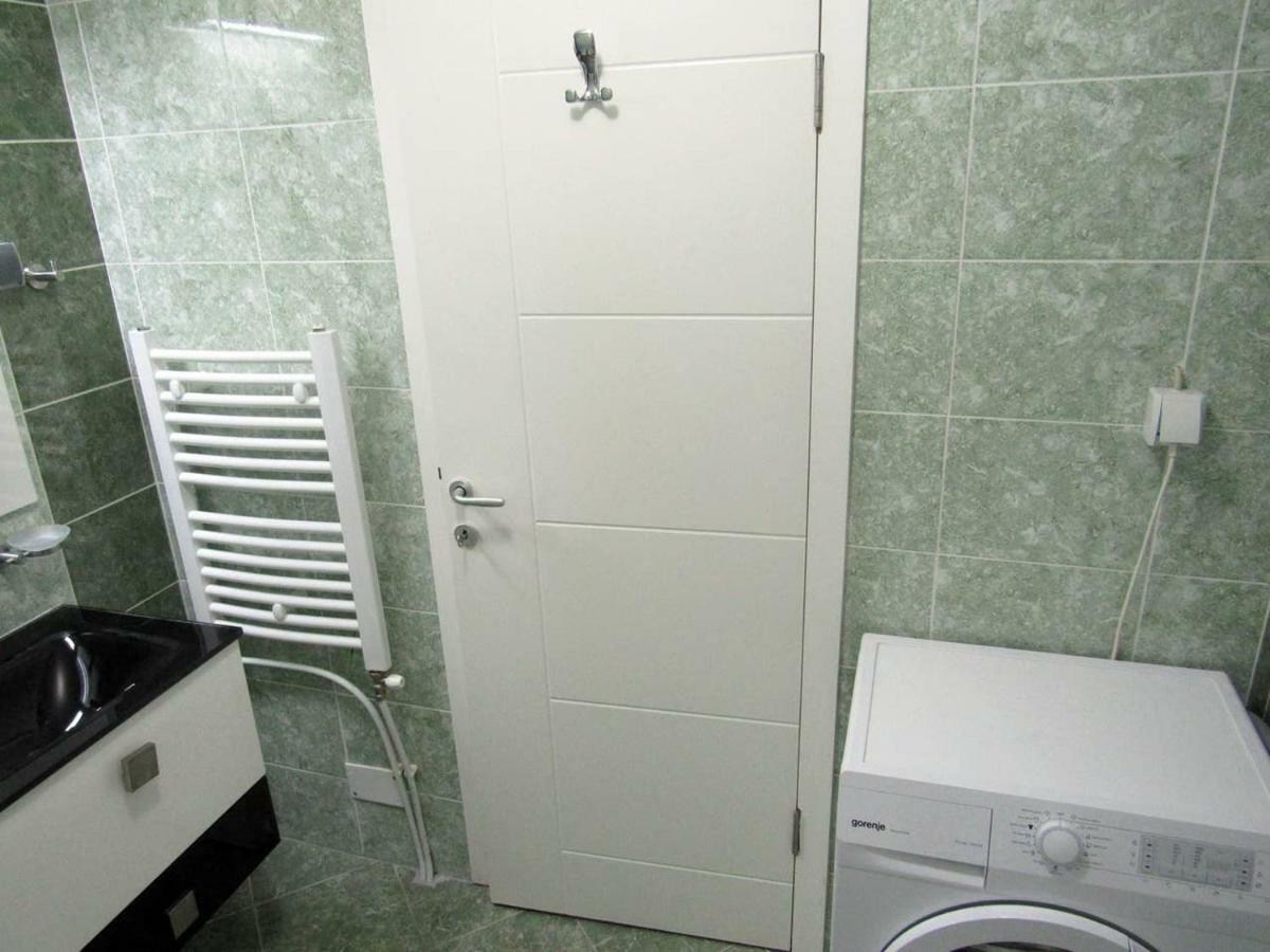 65 Square Meters Designer Apartment In Heart Of City - River View ! Park For Free Ni Extérieur photo
