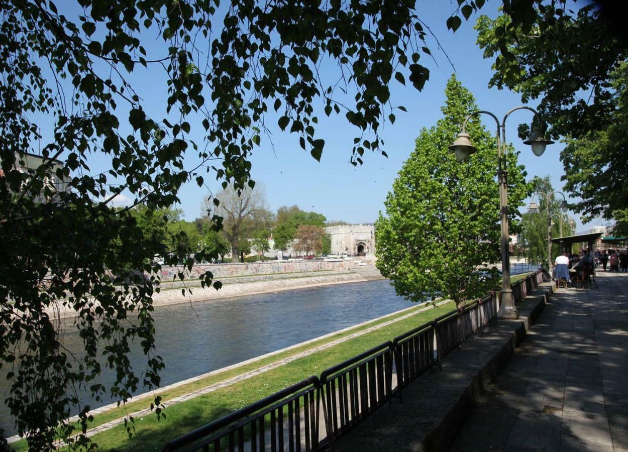 65 Square Meters Designer Apartment In Heart Of City - River View ! Park For Free Ni Extérieur photo