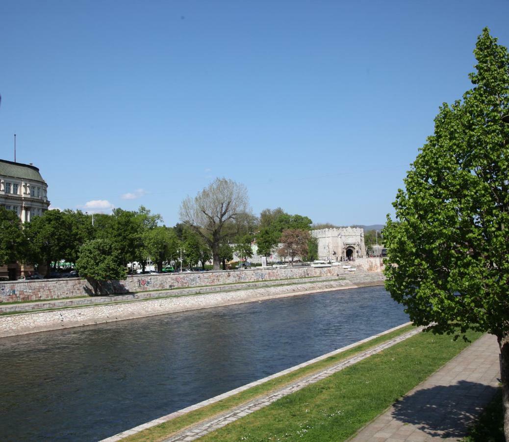 65 Square Meters Designer Apartment In Heart Of City - River View ! Park For Free Ni Extérieur photo