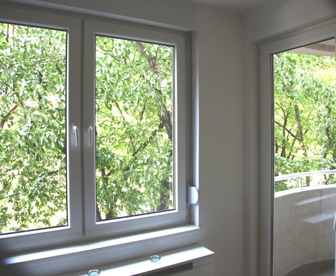 65 Square Meters Designer Apartment In Heart Of City - River View ! Park For Free Ni Extérieur photo